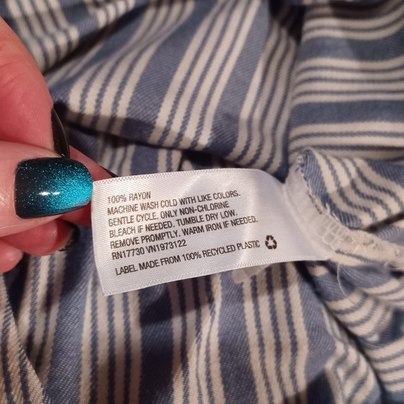 UNIVERSAL THREAD: Button-down Blue and White Striped Shirt - Picture 8 of 11